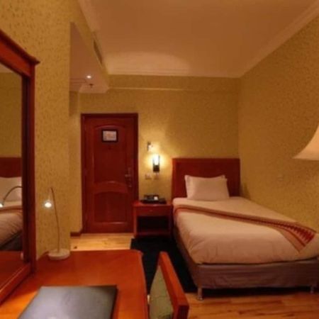 Abyssinia Renaissance Hotel Αντίς Αμπέμπα Εξωτερικό φωτογραφία