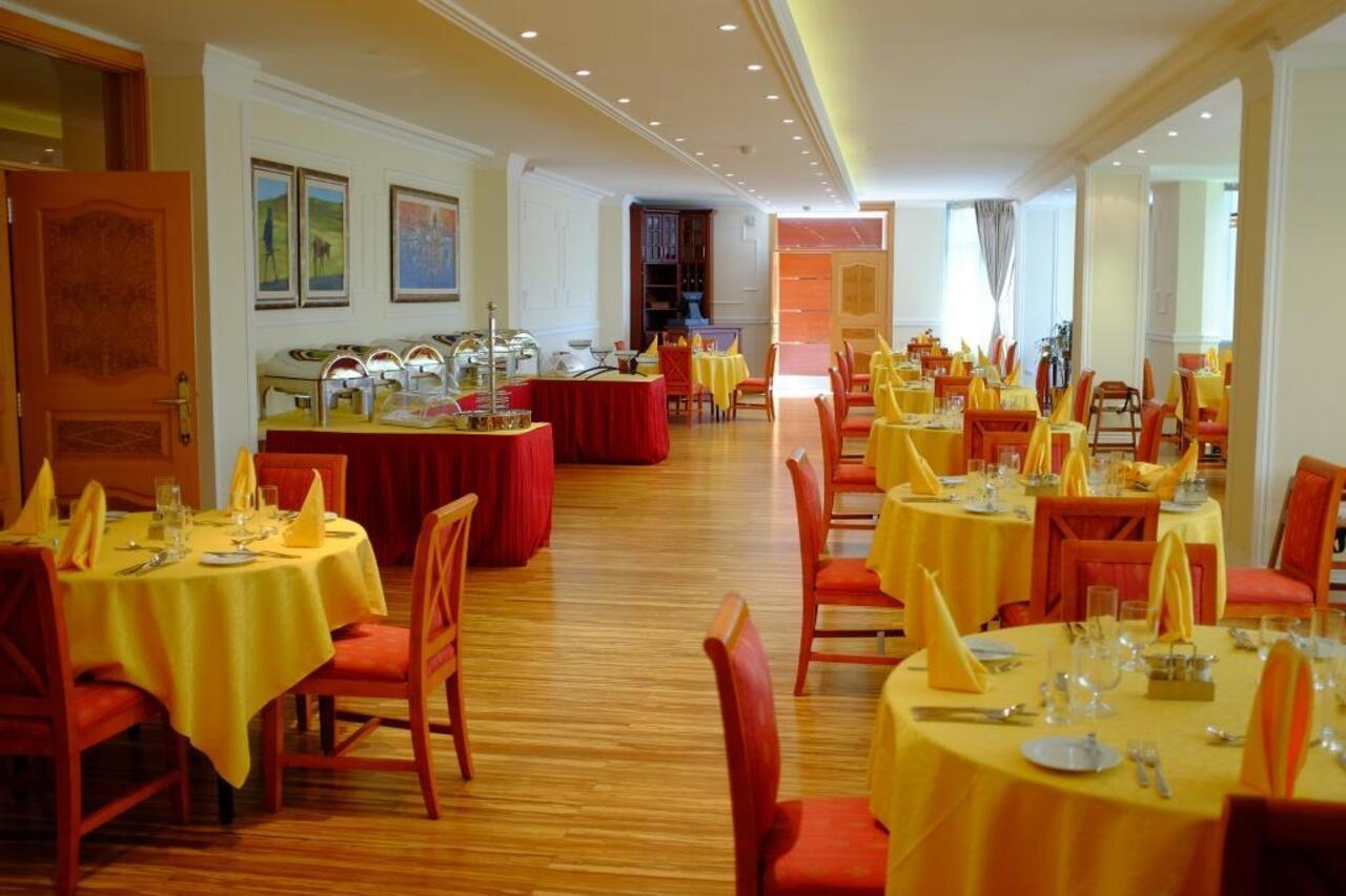 Abyssinia Renaissance Hotel Αντίς Αμπέμπα Εξωτερικό φωτογραφία